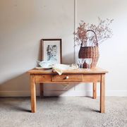 Table basse en bois massif