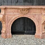 Impressive Napoleon III fireplace in violet brocatelle marble from Spain, circa 1880.