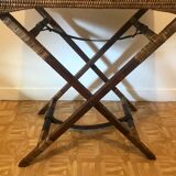 Serving tray on legs