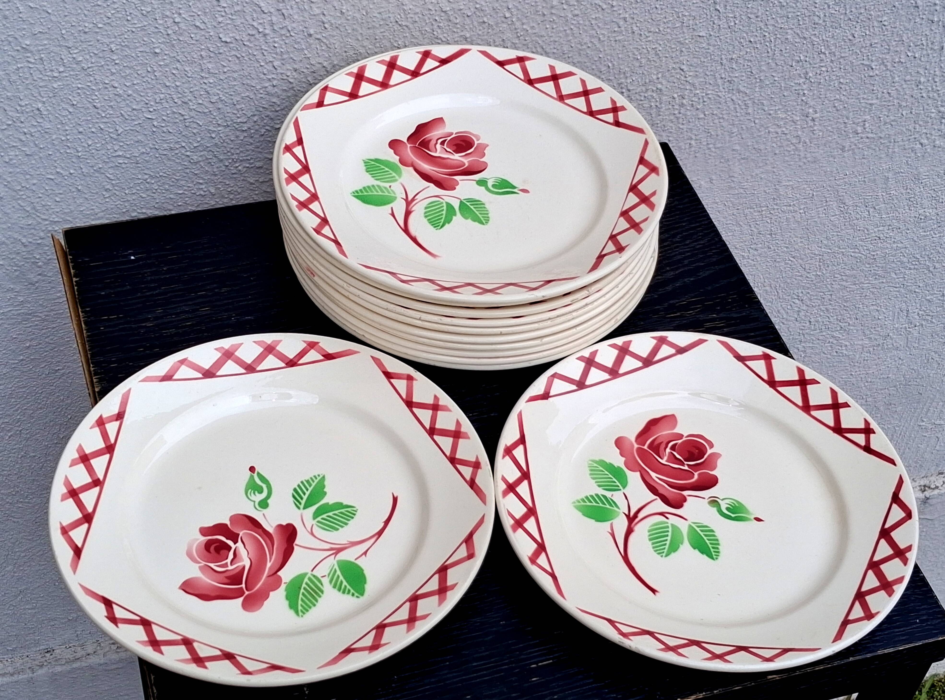 Dining table service, ironstone plates, Badonvilliers
