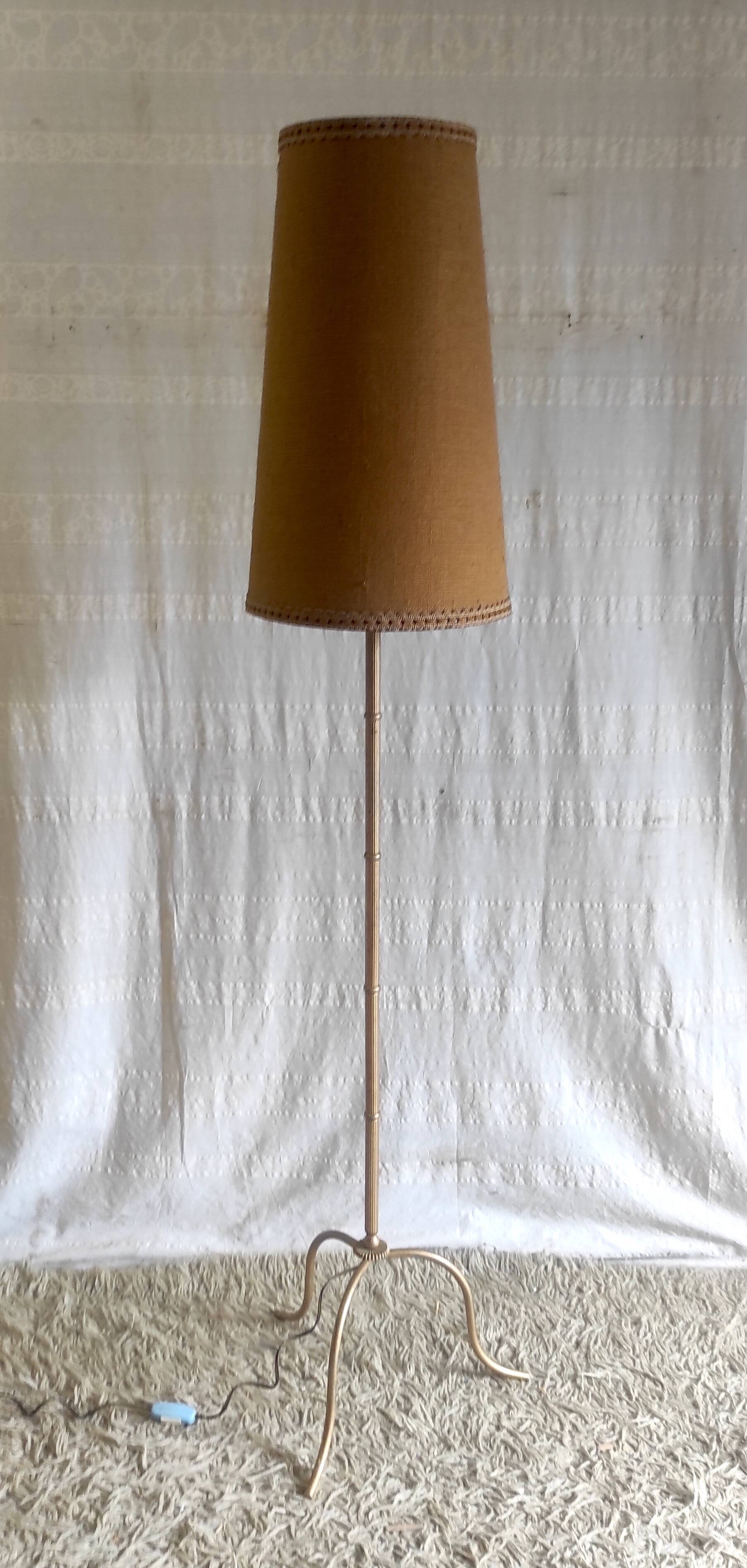 Lampadaire / liseuse tripode en métal doré - années 60