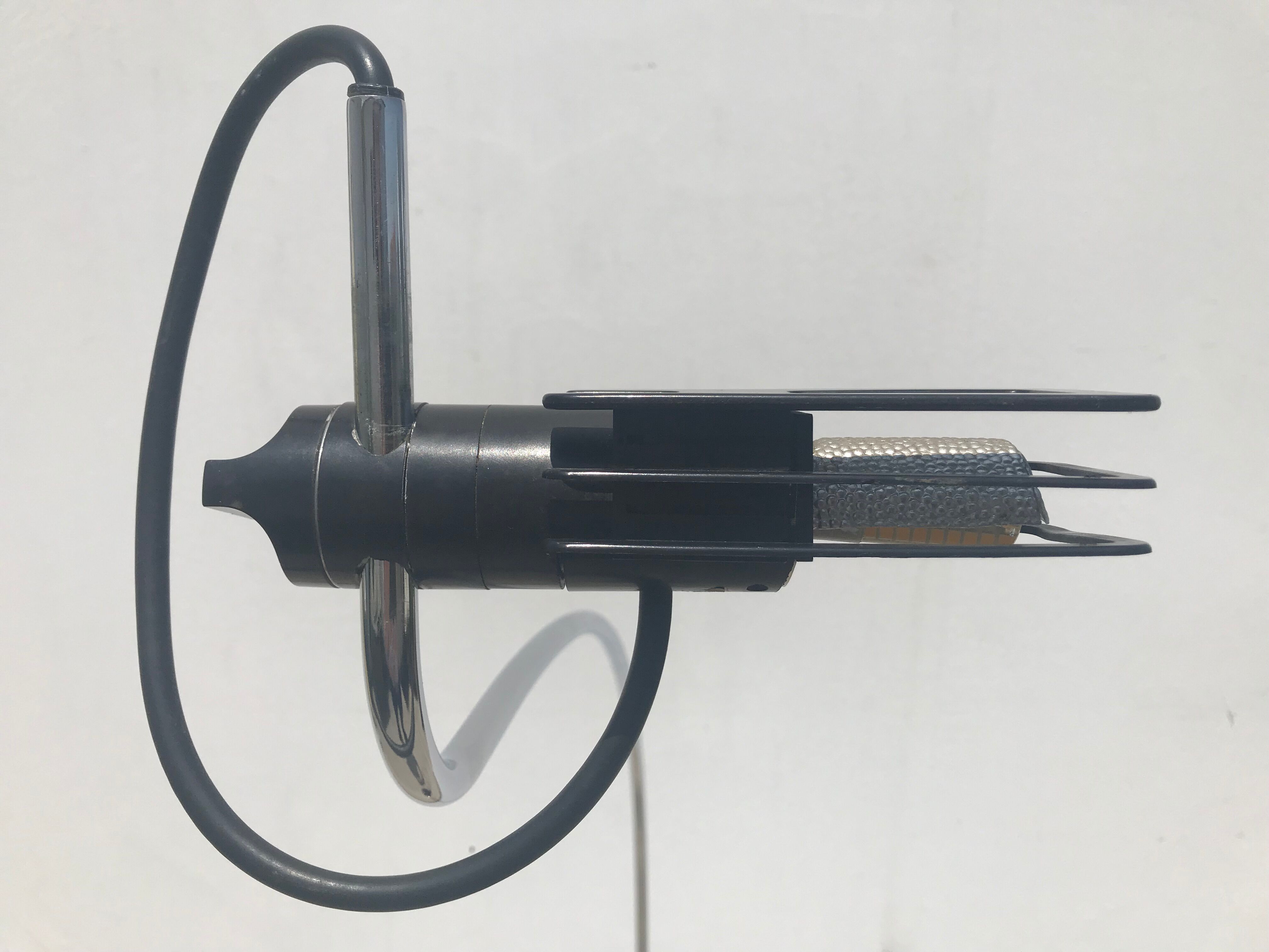 Halogen lamp Black wing Oluce Gecchelin Italia 1970