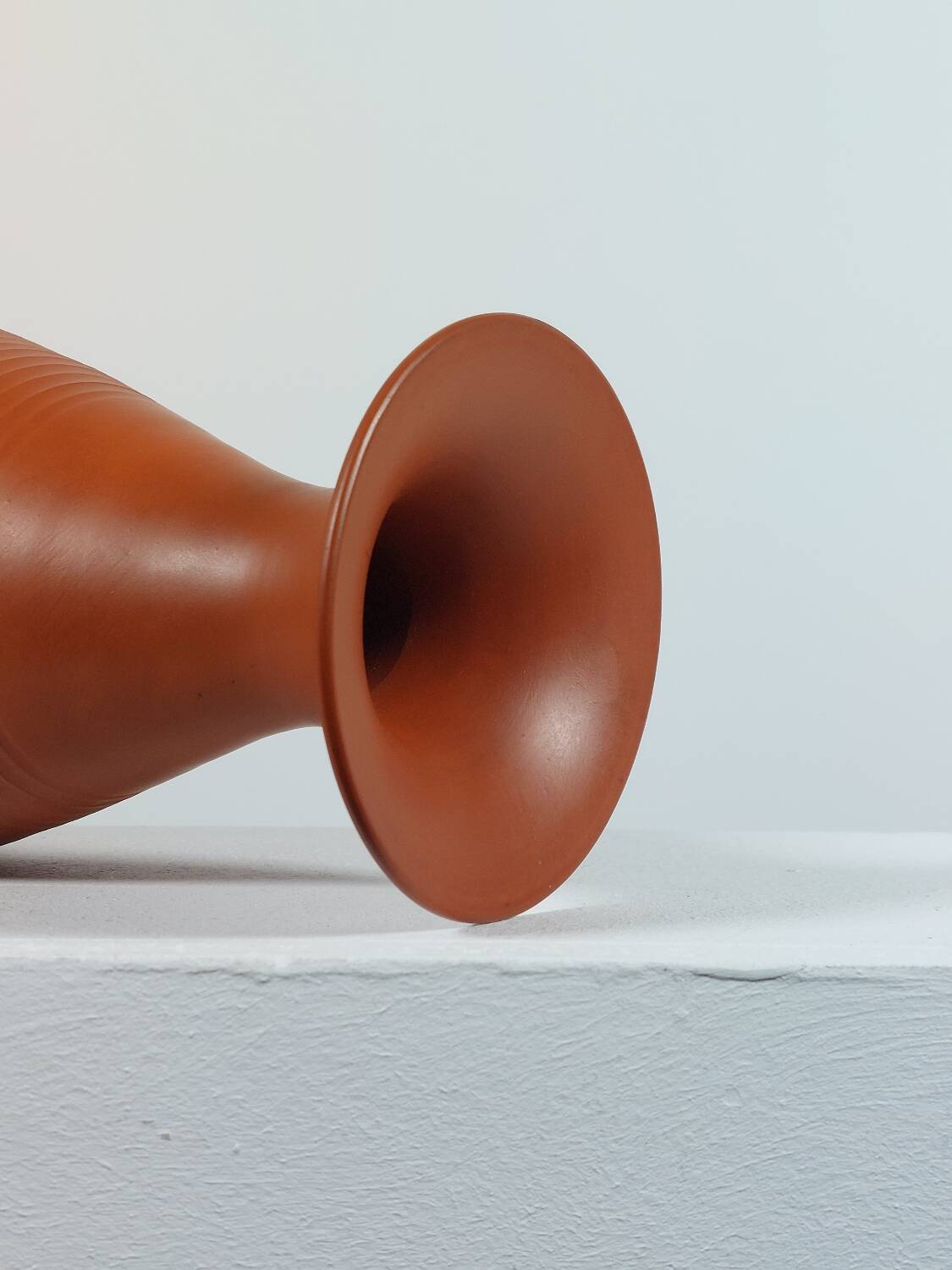 Vase vintage fait main des années 50 par Jawa