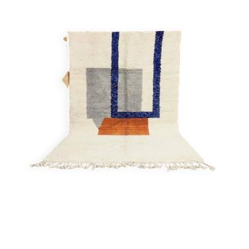 Handcrafted Berber rug in pure wool, size 160 x 240 cm