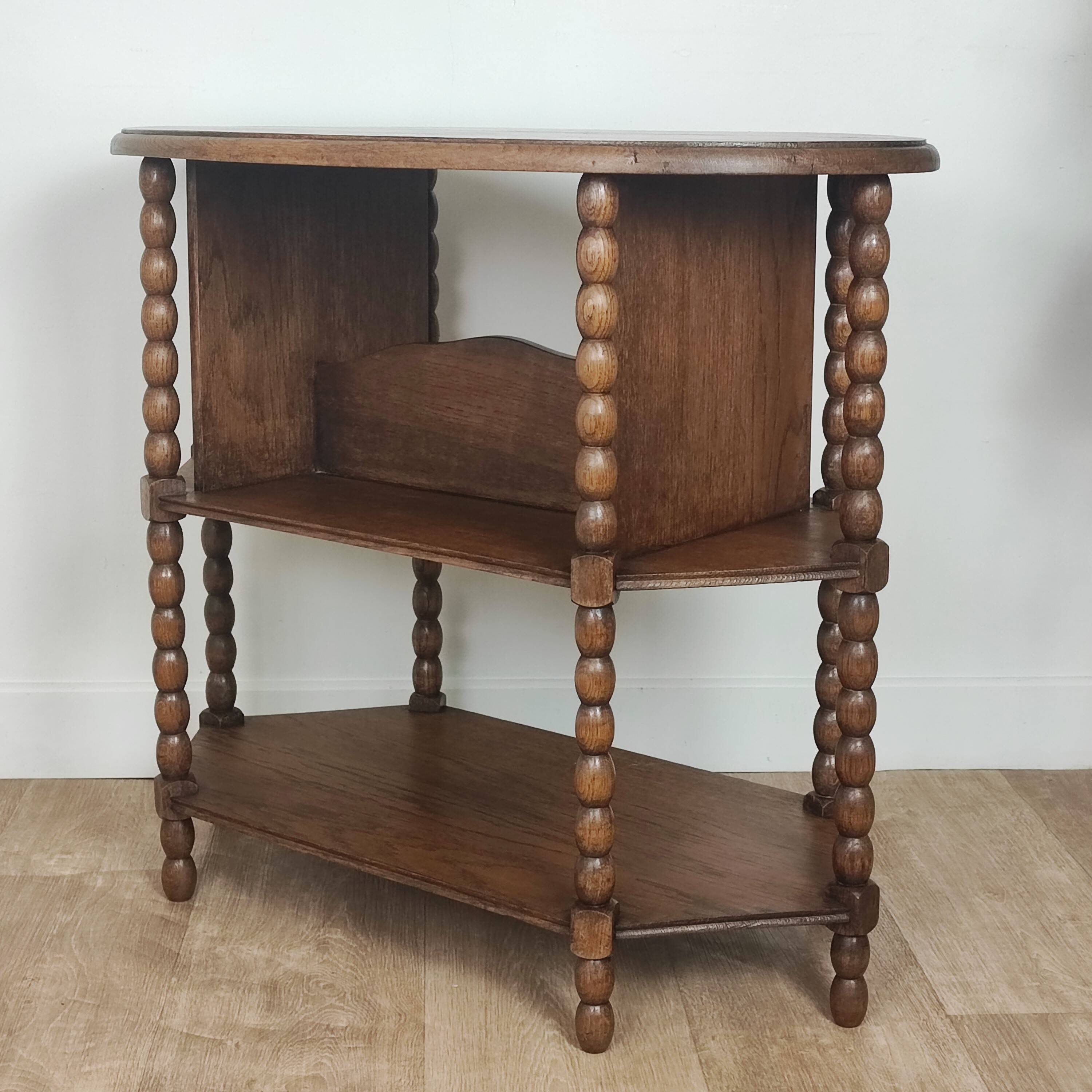 Pedestal table, oak side table