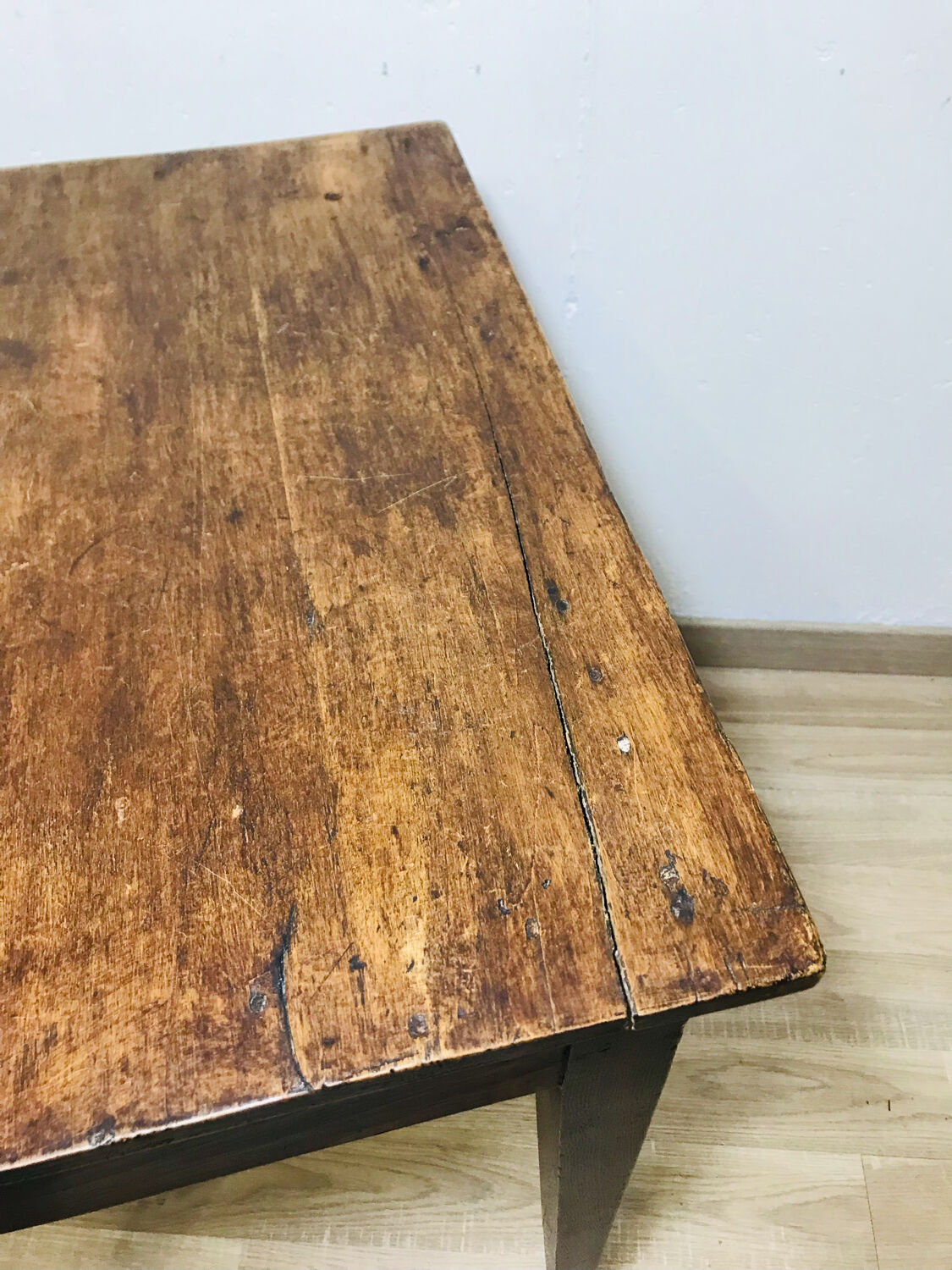 Wooden desk table