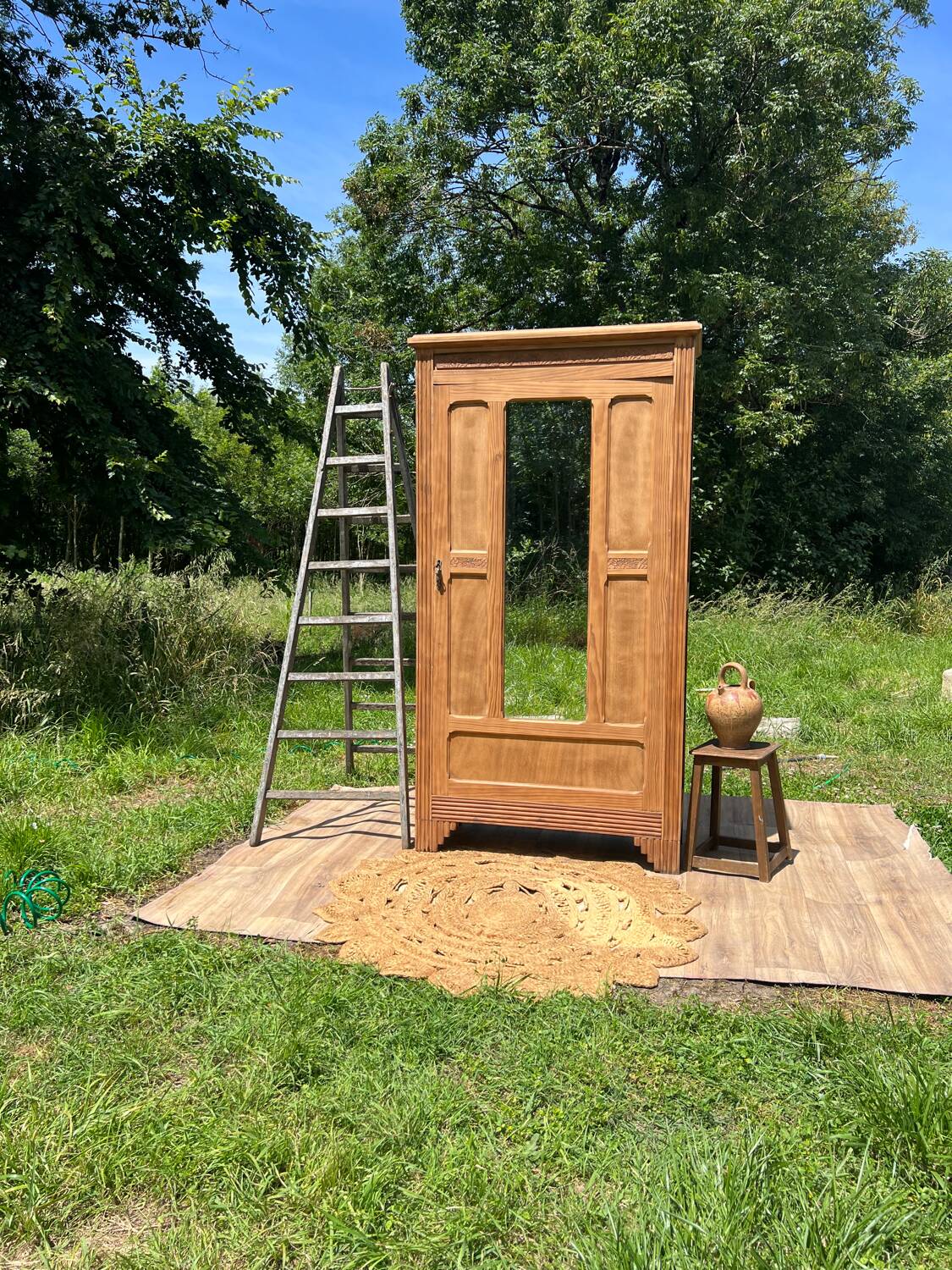 Bonnetière bois clair/ armoire une porte