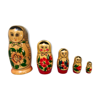 Series of Russian matriochkas