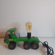 Lampe jouet camion vintage en métal vert