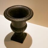 Medici cast iron vase