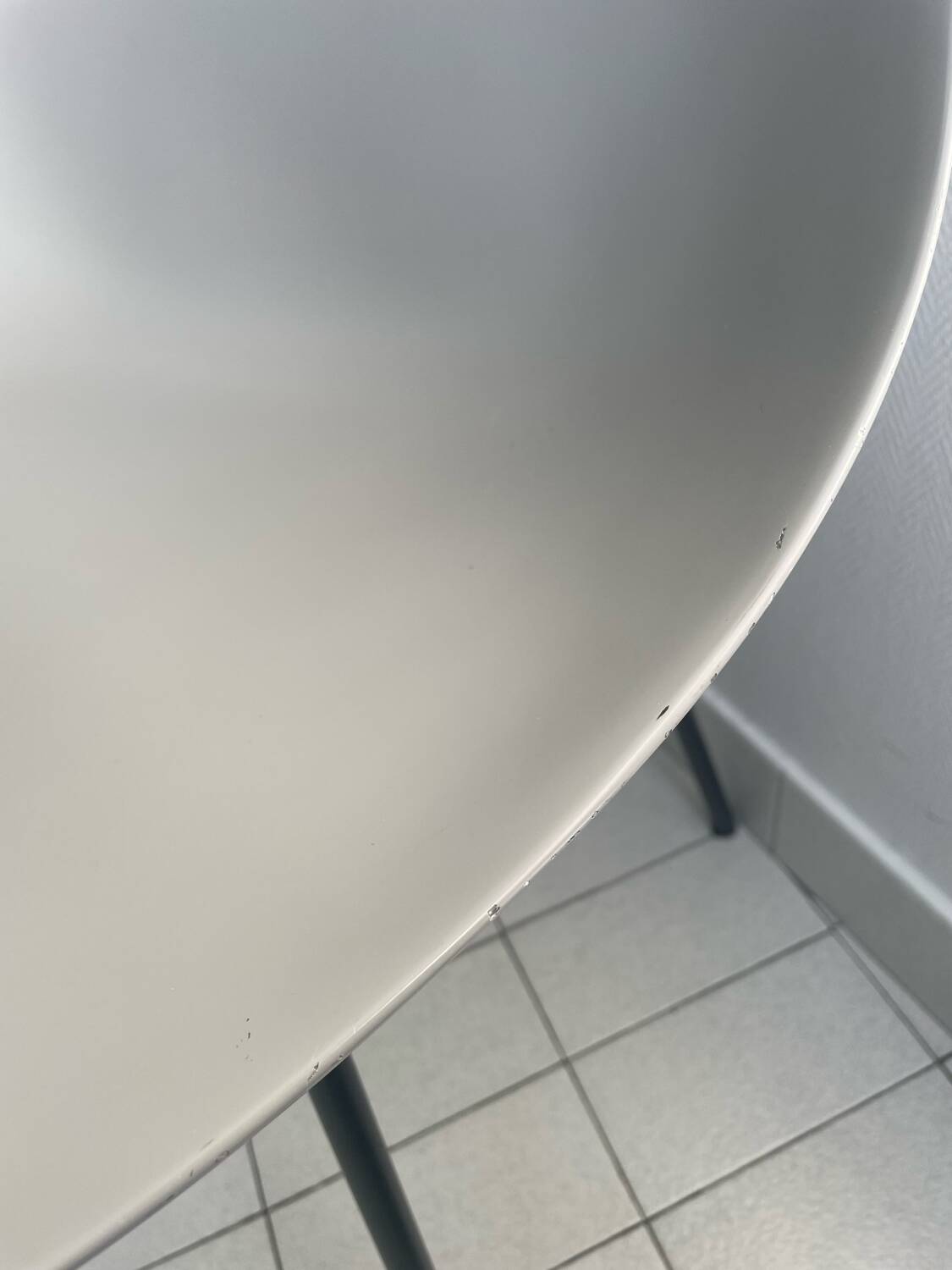 Pierre Guariche shell model chair