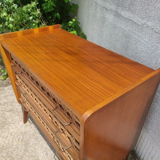 Vintage chest of drawers in wood and rattan