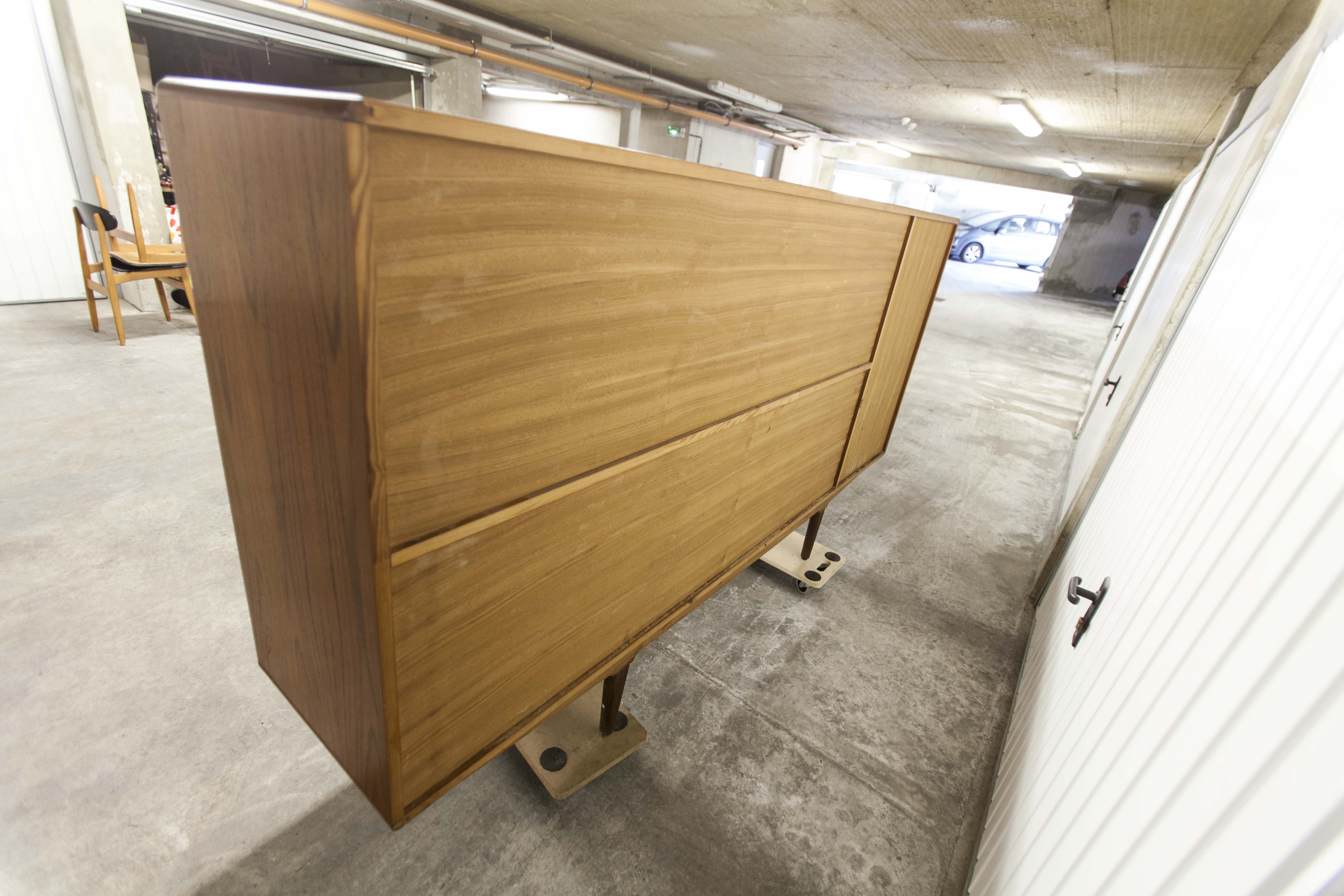 Scandinavian high enfilade 1960 solid teak