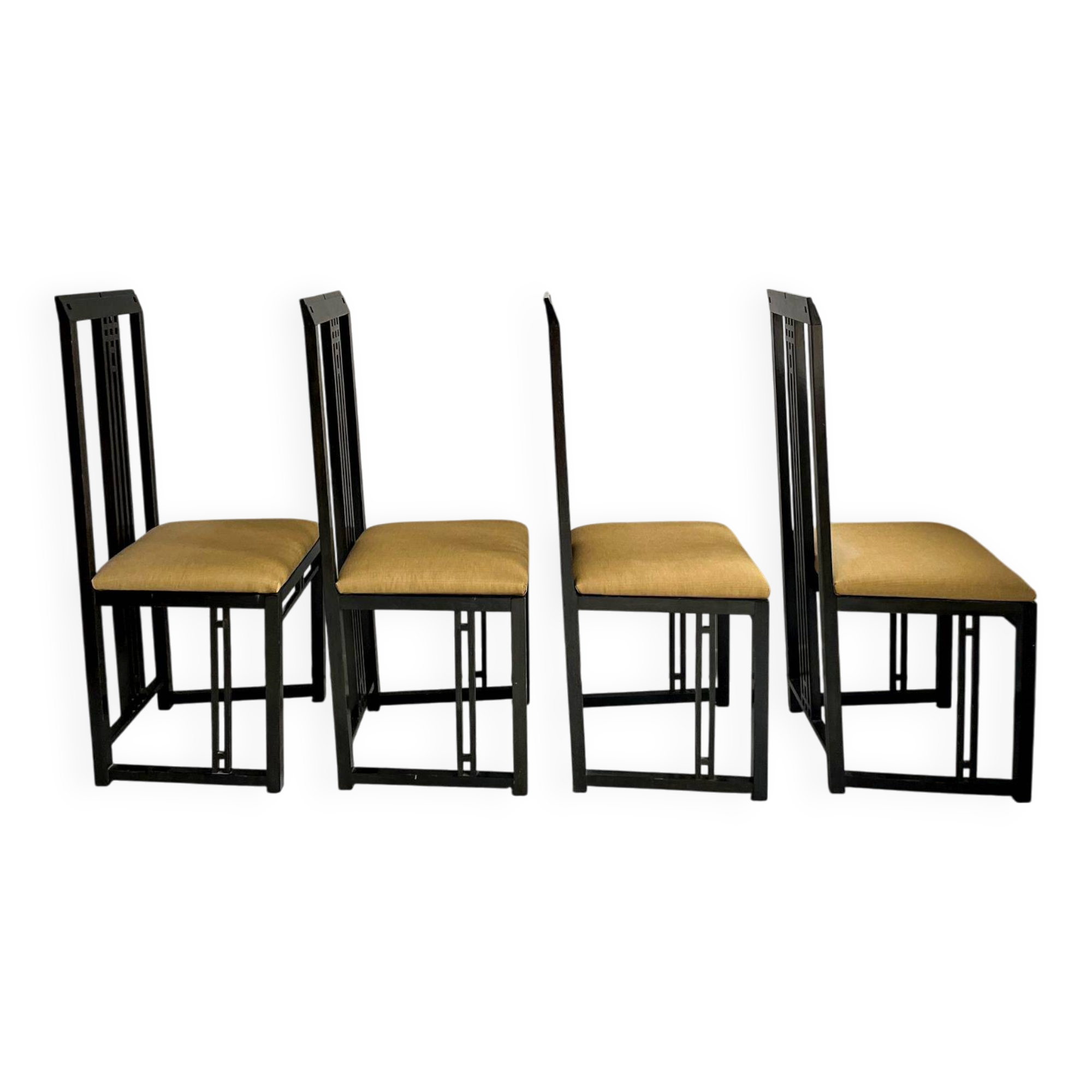 Lot de 4 chaises noires en bois des années 1970 - modele « galaxy »