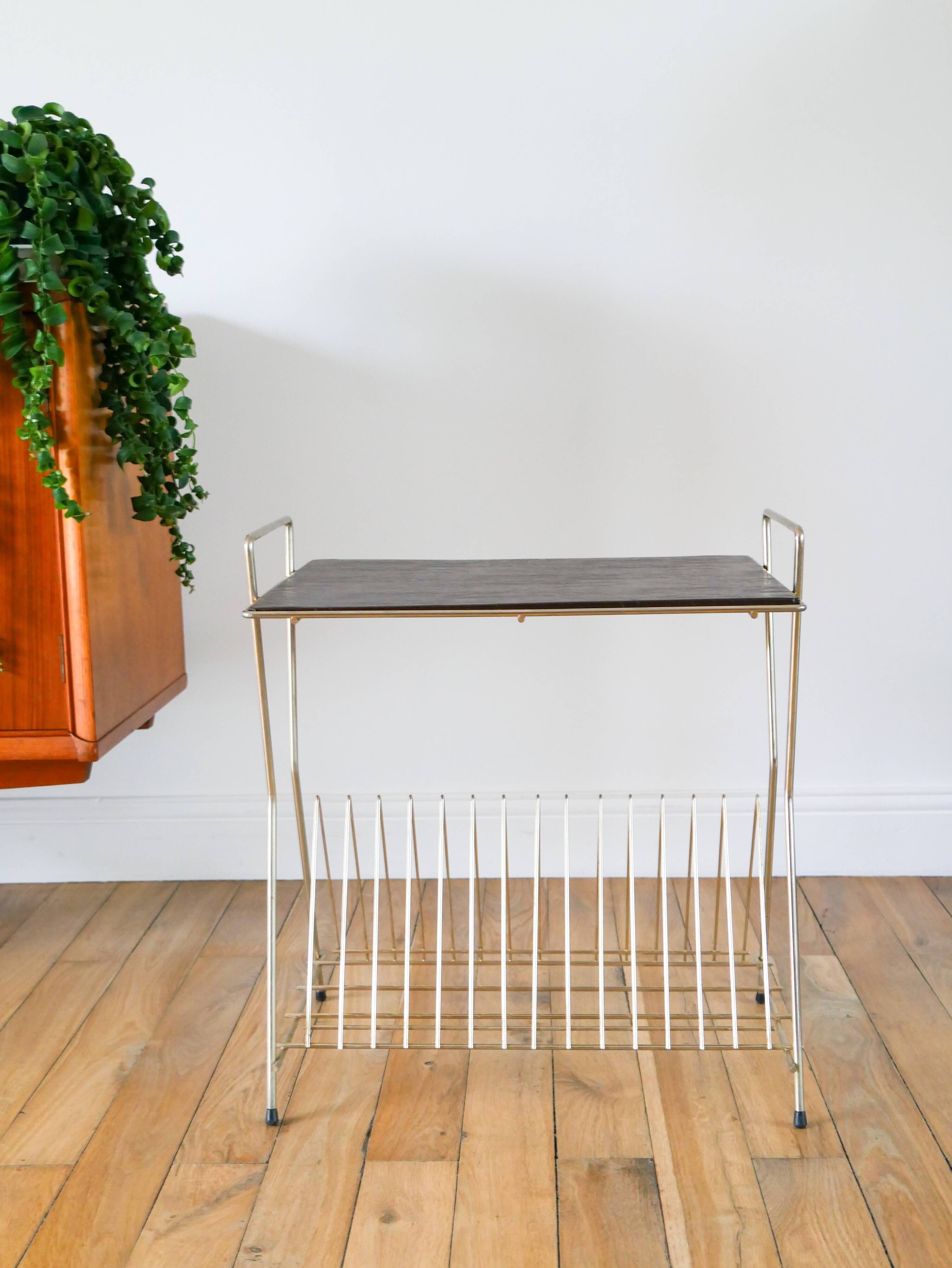 Vinyl rack in brass and leatherette, 1960