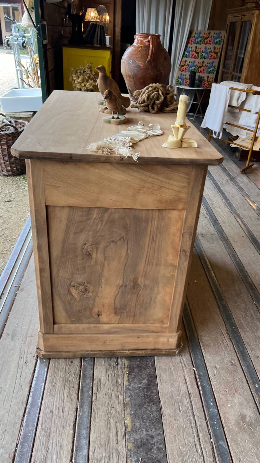 Small countertop made of raw wood