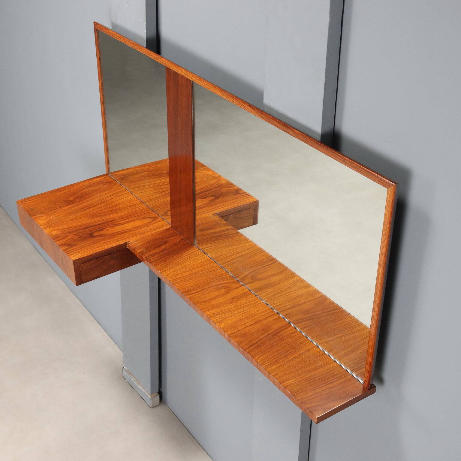 1950s dressing table