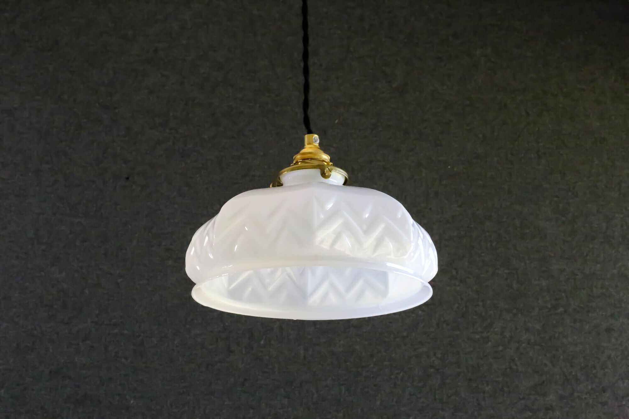 Old French suspension in white glass - kintsugi repair on top