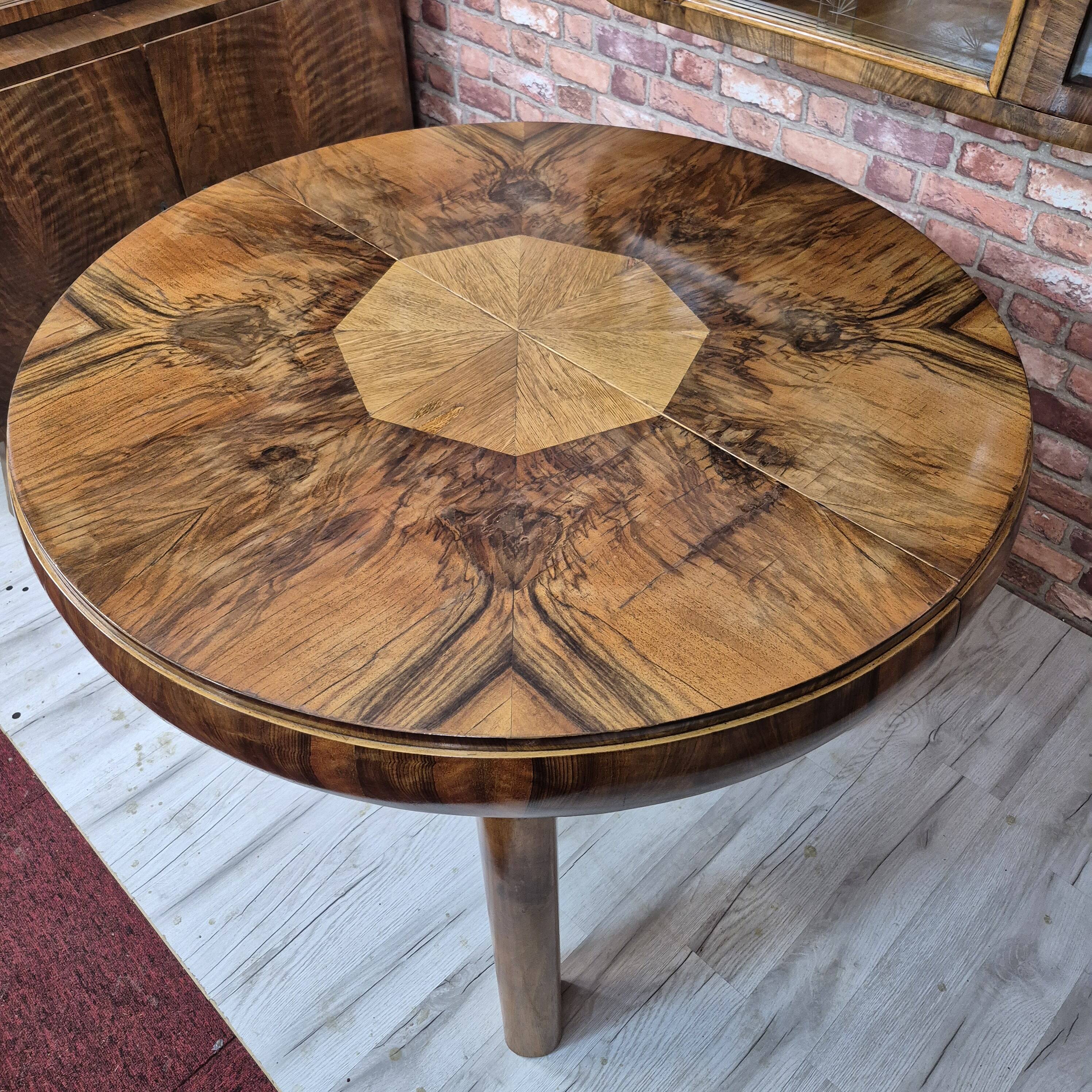 Authentic Art Deco Burl Walnut Round Extending Dining Table 1930s