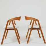 Set of 6 rustic oak wood dining chairs in safari beige.