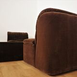Armchairs Emmetre with Table by Guido Fareschini for Mariani, 1970s, Set of 4