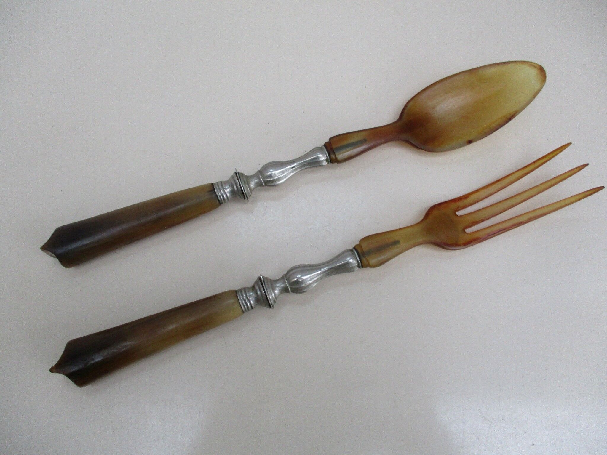 Couverts à salade en corne