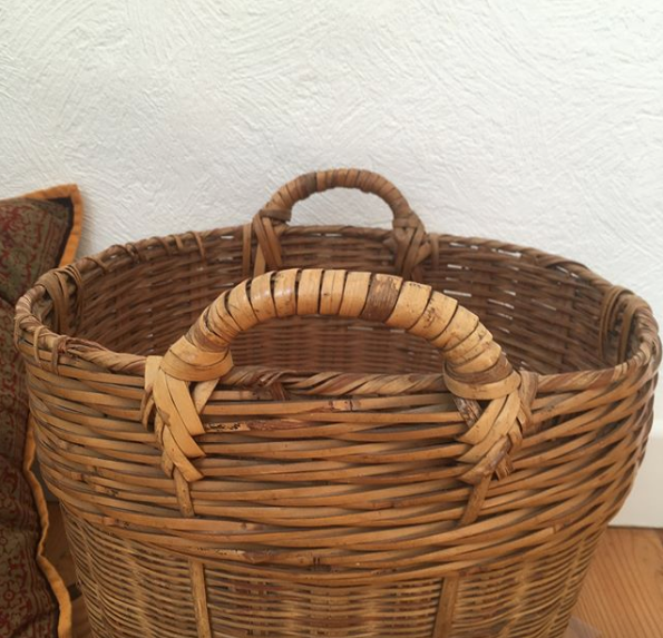 Panier en bambou ancien