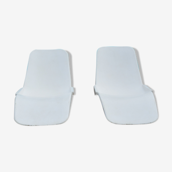 Pair of white chairs Zublena