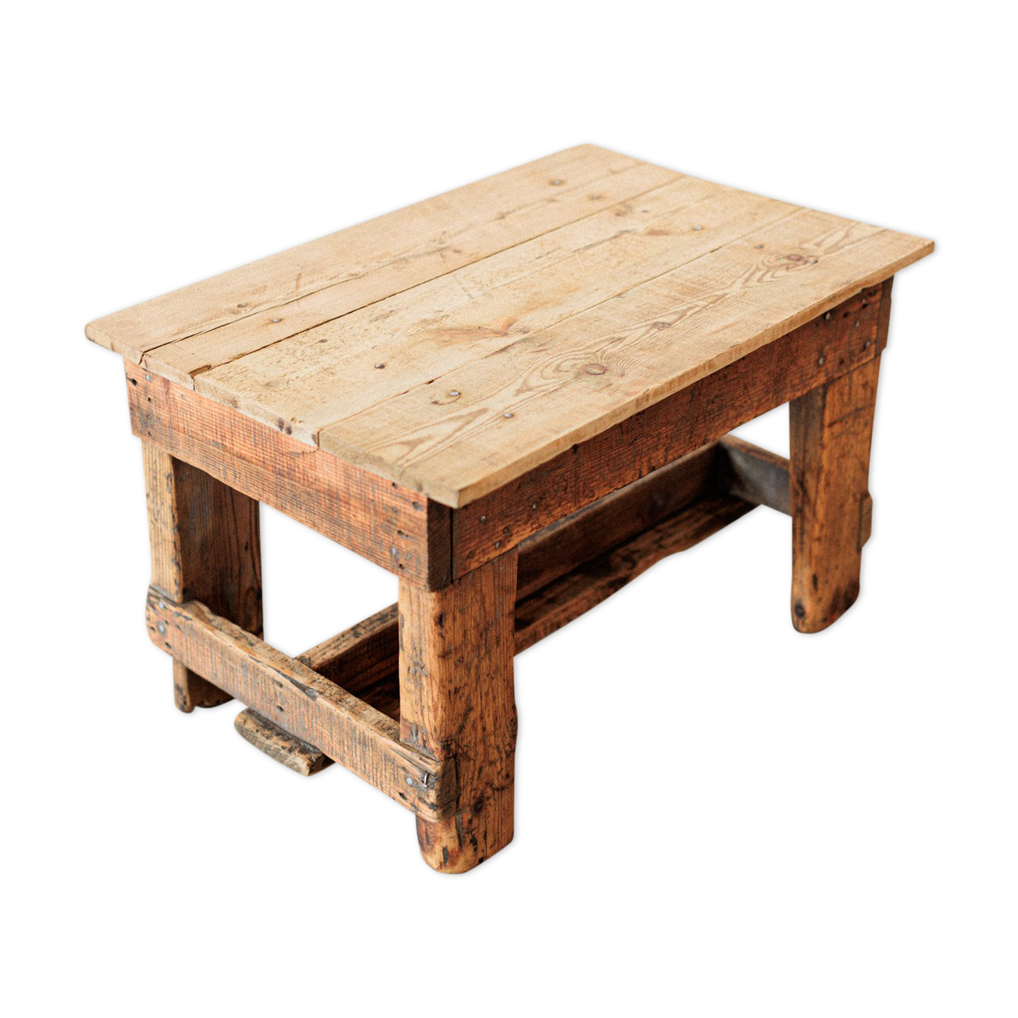 Wooden coffee table "Azalea"