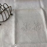 Ensemble de 12 serviettes blanches 19eme marquées « BL »