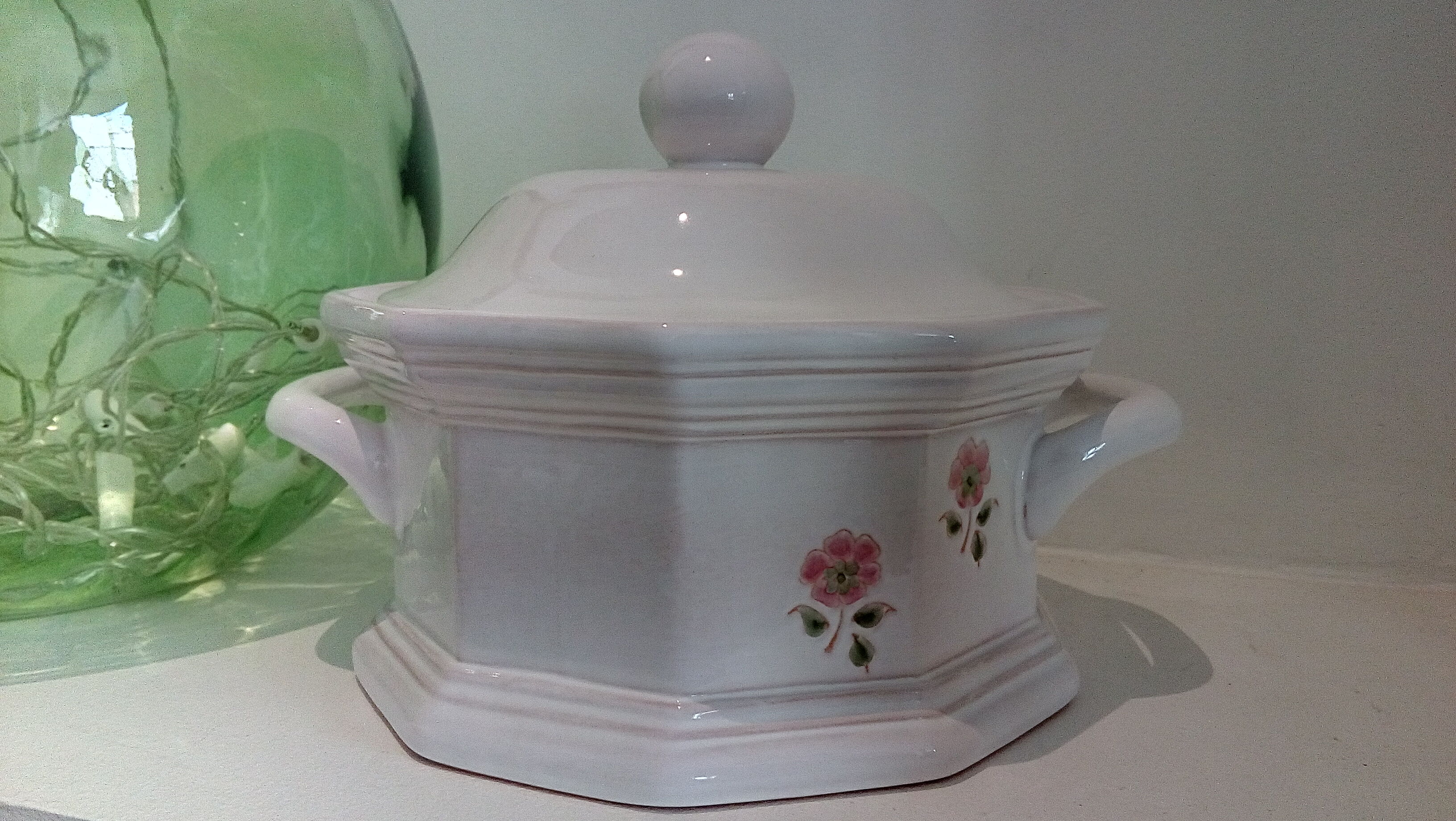 Niederviller white soup tureen