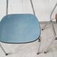 Chaise formica en rouge et bleu, chaises de cuisine et empilables