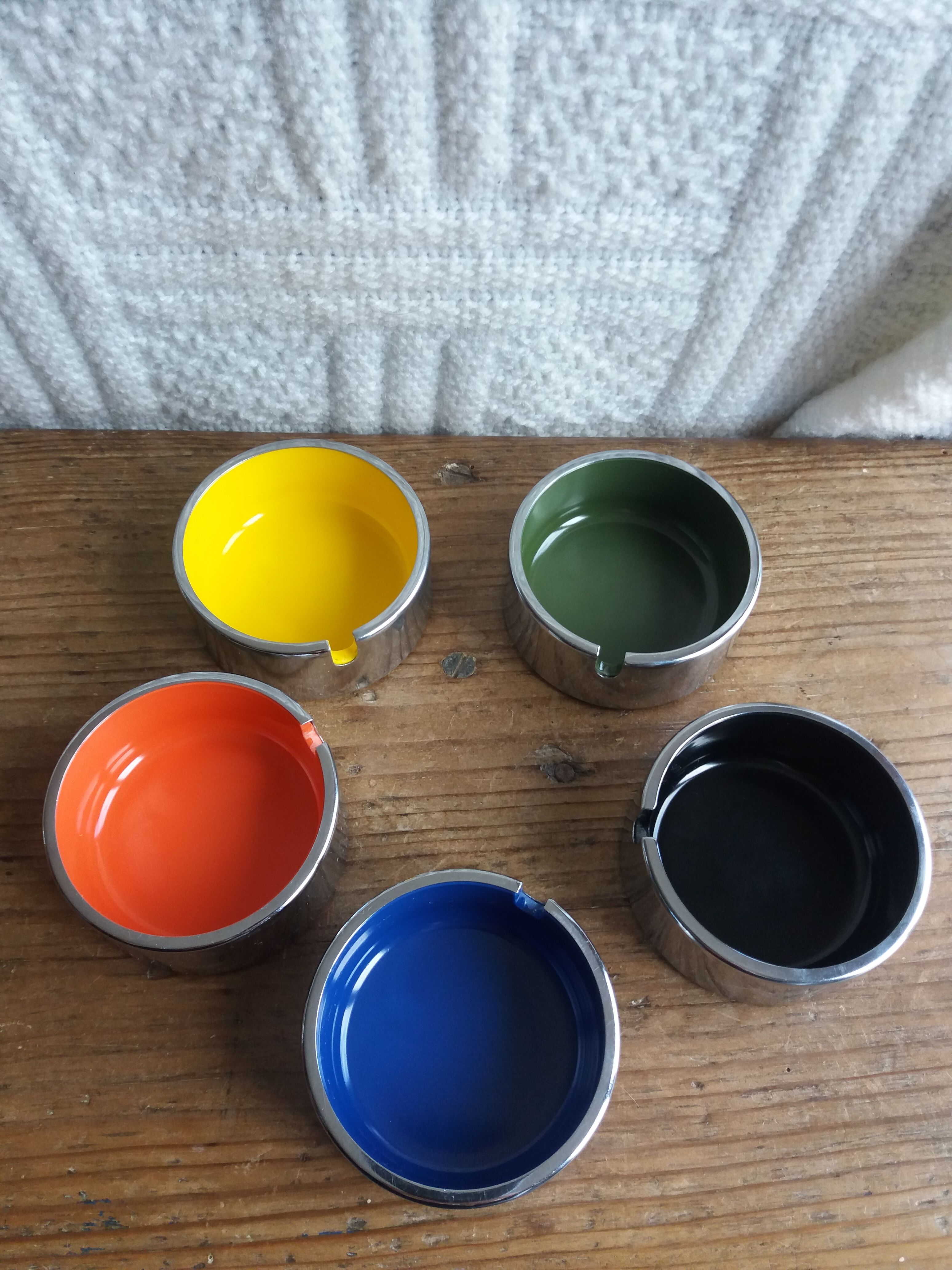 5 stackable ashtrays Maru designer Isamu Kenmochi Japan Space age 60s