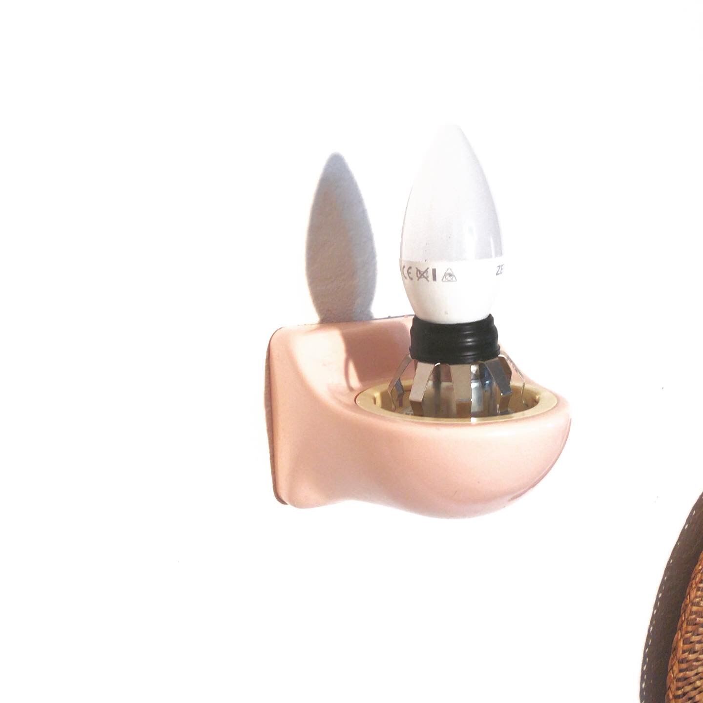Pink wall lamp
