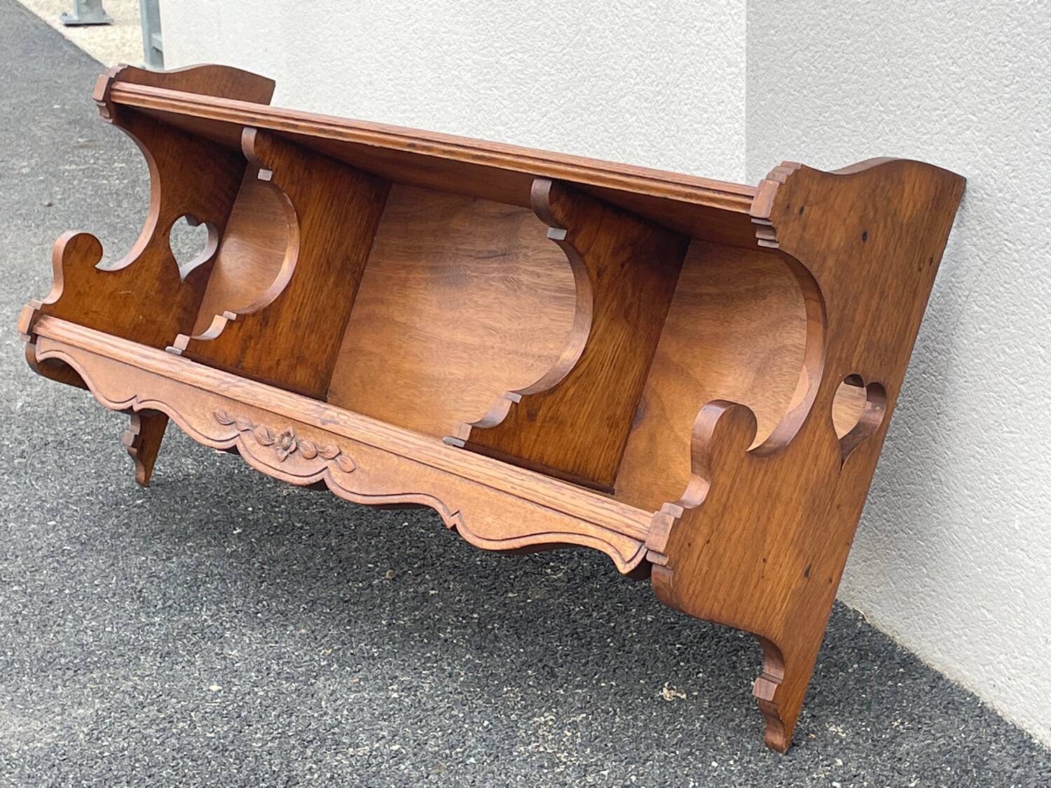 Early 20th-century display cabinet.
