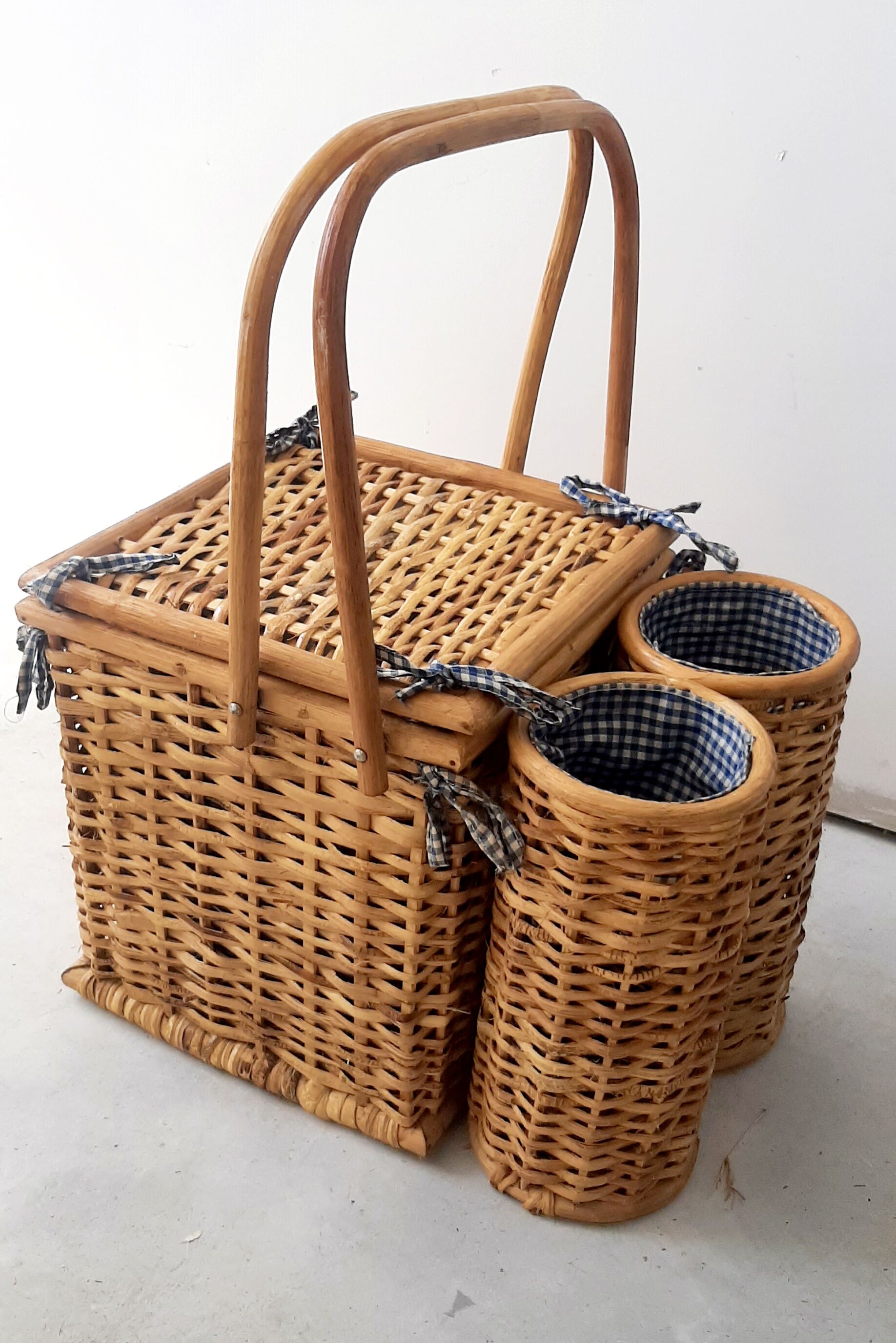 Vintage rattan picnic basket