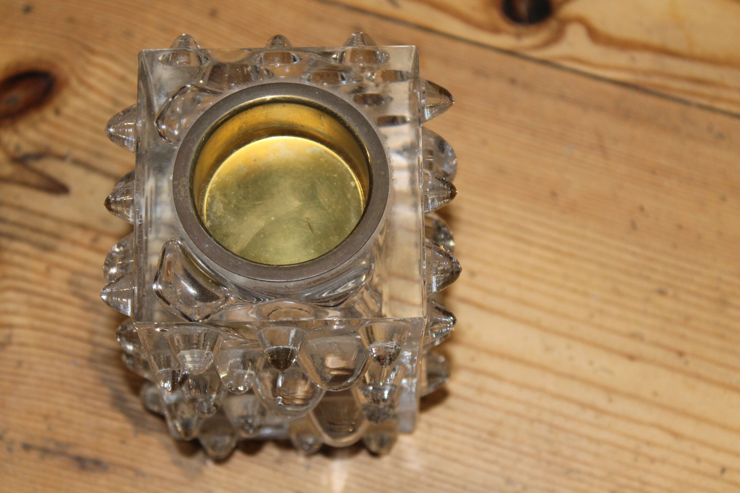 Crystal table lighter