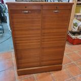 Double binder with curtains