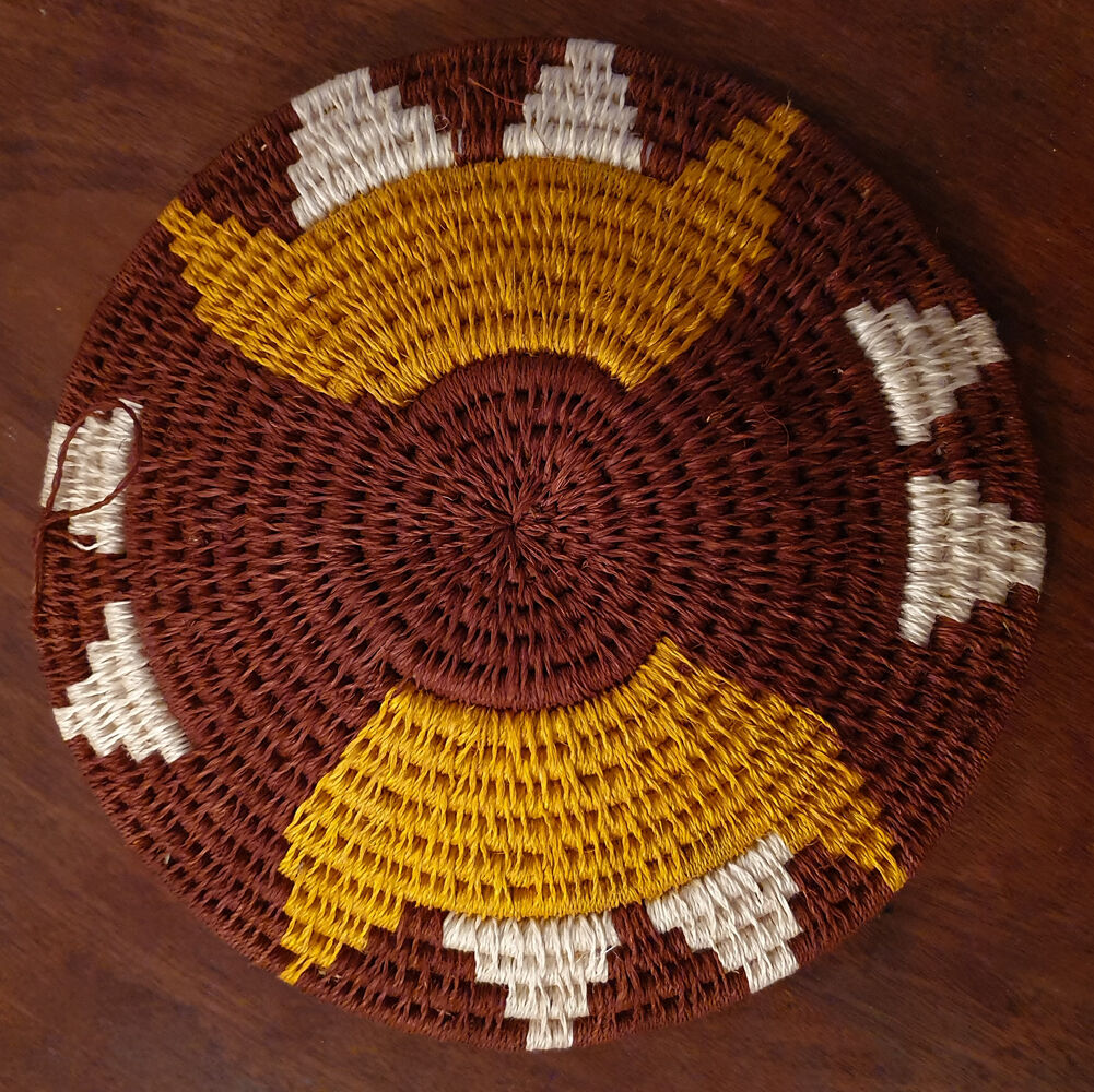 African wall basket, woven basket, ethnic and natural, Boswana