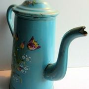 Art Deco coffee maker enamelled sheet metal in relief: Tulips and forget-me-nots on a green background