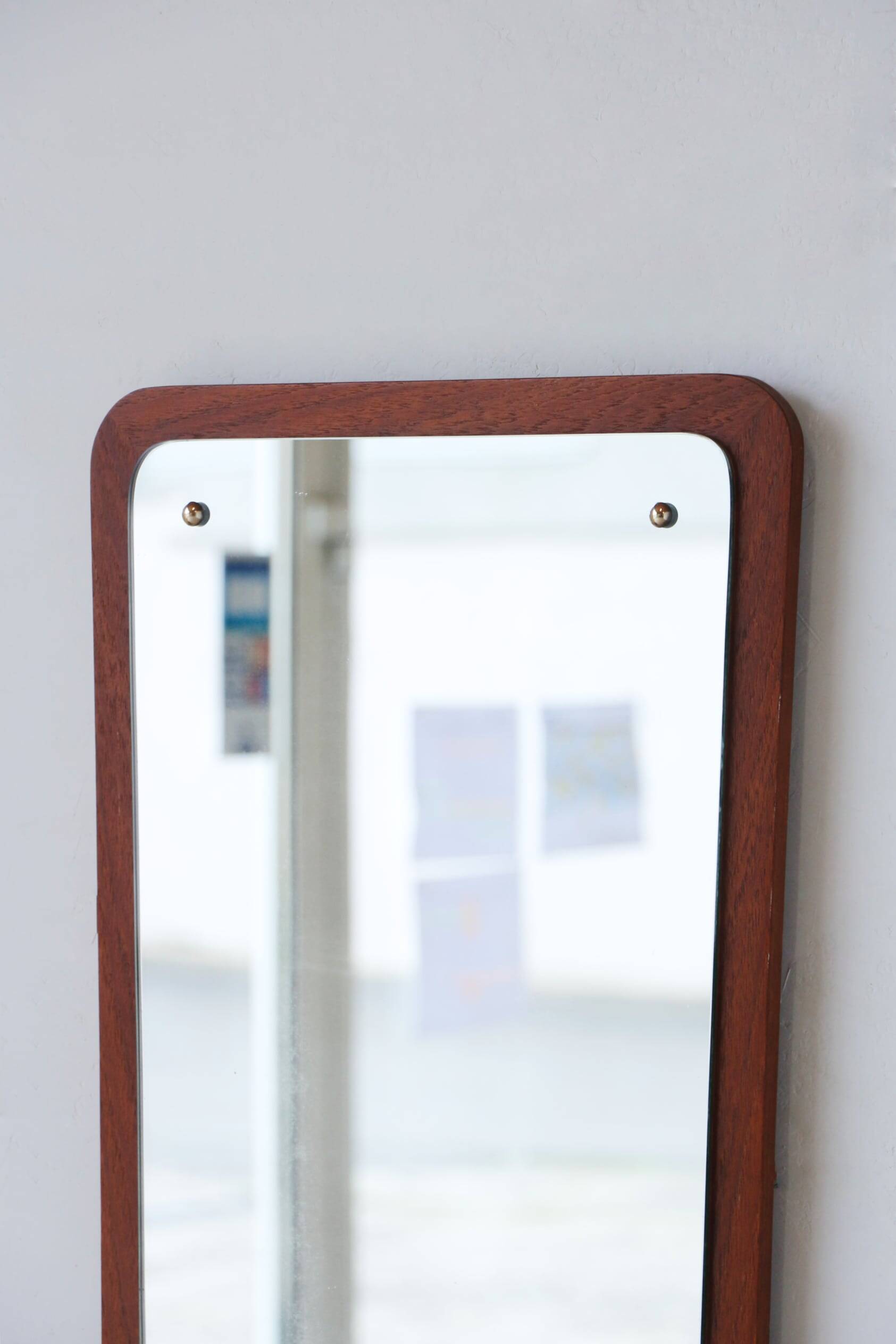 Miroir scandinave vintage en teck – Années 60