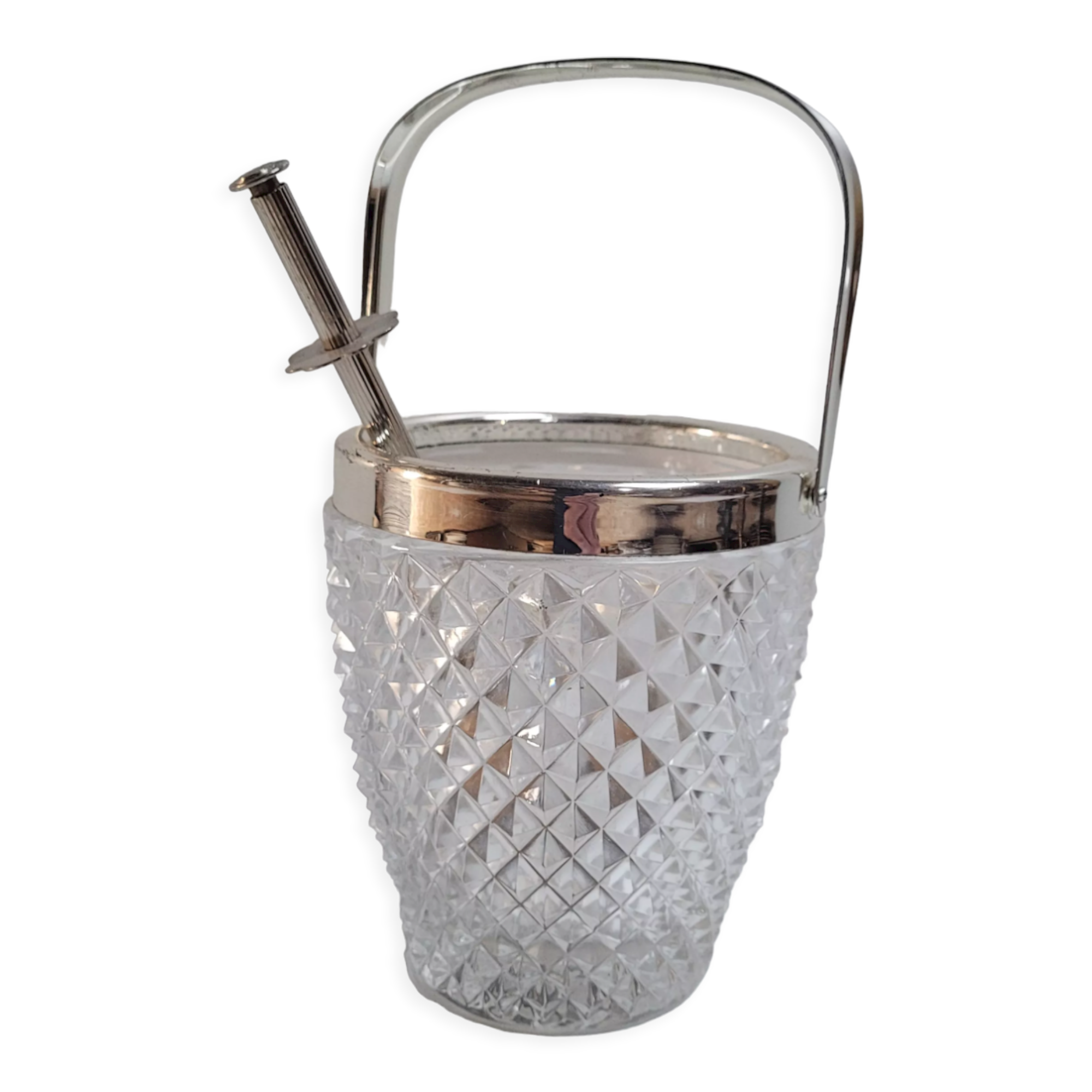 Chiseled ice bucket
