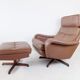 Fauteuil cuir avec pouf de Madsen & Schübel pour Bovenkamp