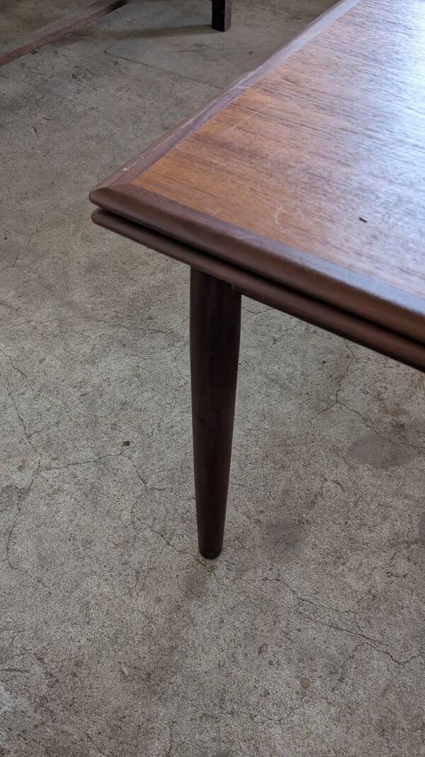 Table scandinave avec rallonges