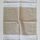 4 napkins