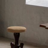 Adjustable Victorian-style piano stool with a jute fabric seat, early 20th century.