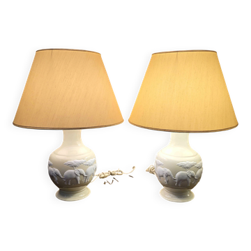 Paire de lampes Raynaud Limoges – Modèle Kenya – Éléphants en biscuit – XXe