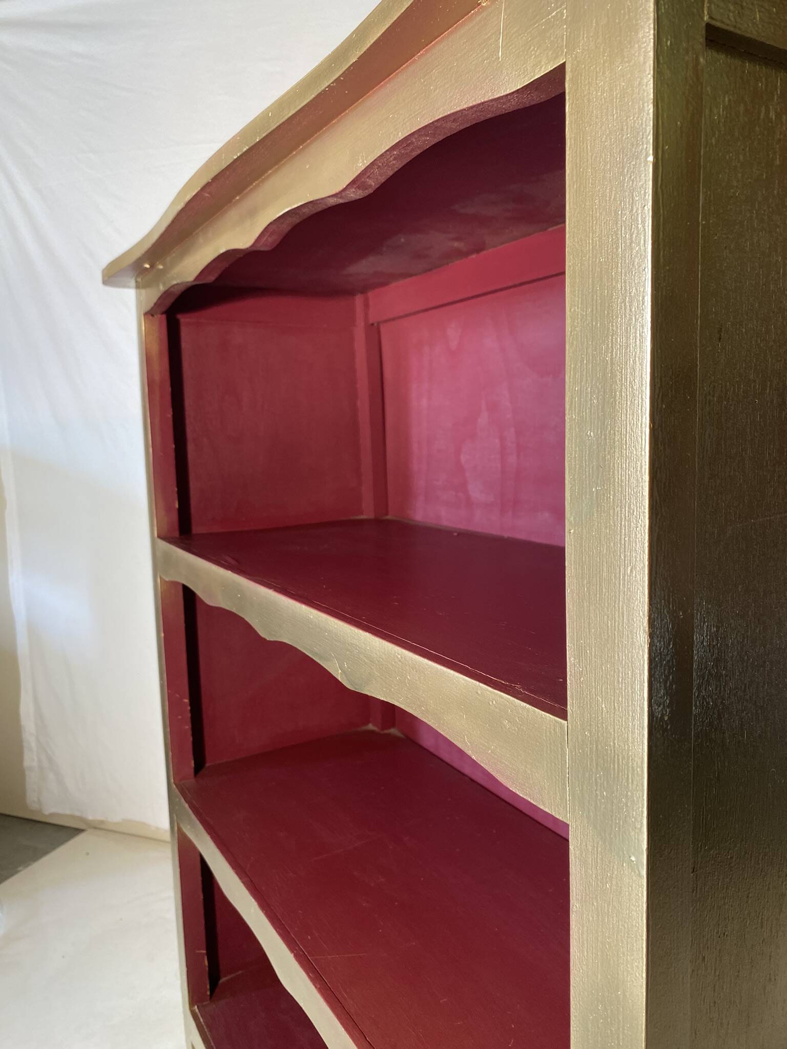 Renovated purple and gold Bibus