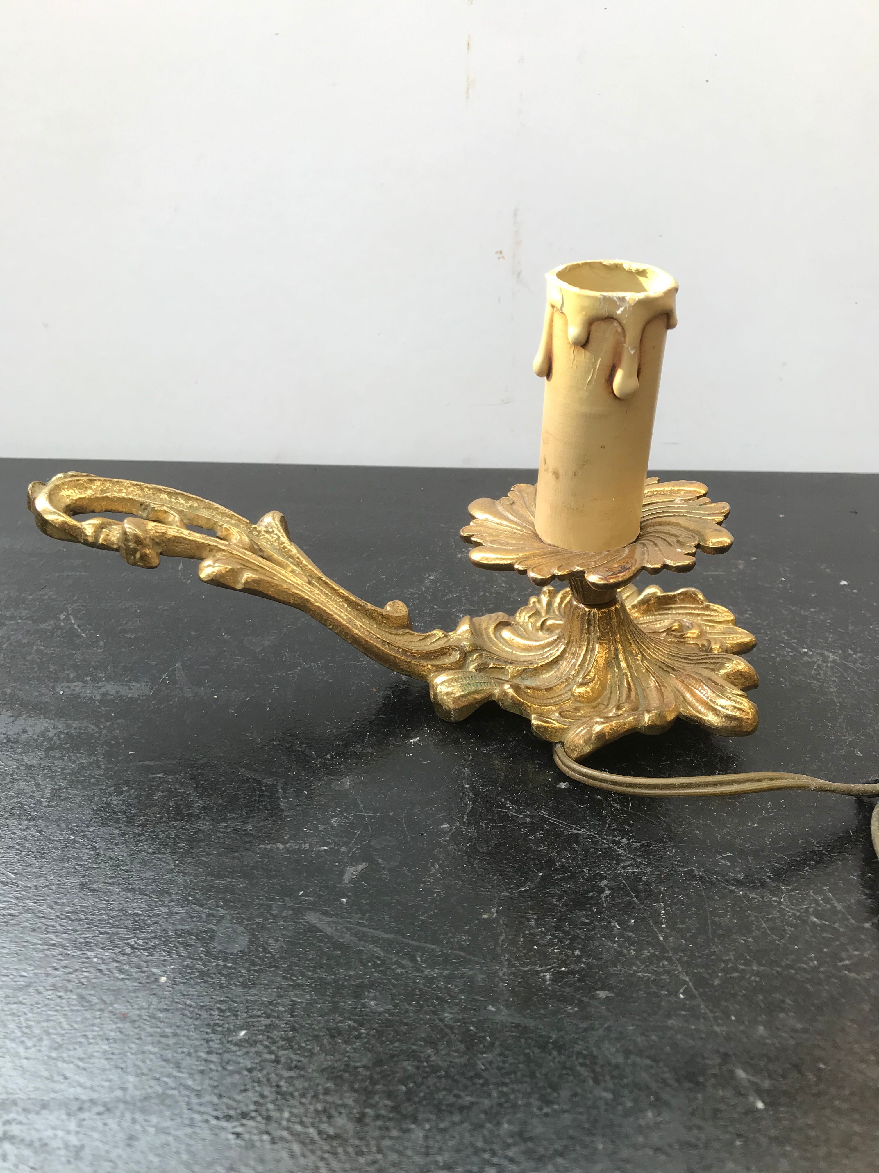 Former bougeoir lamp a main vintage brass