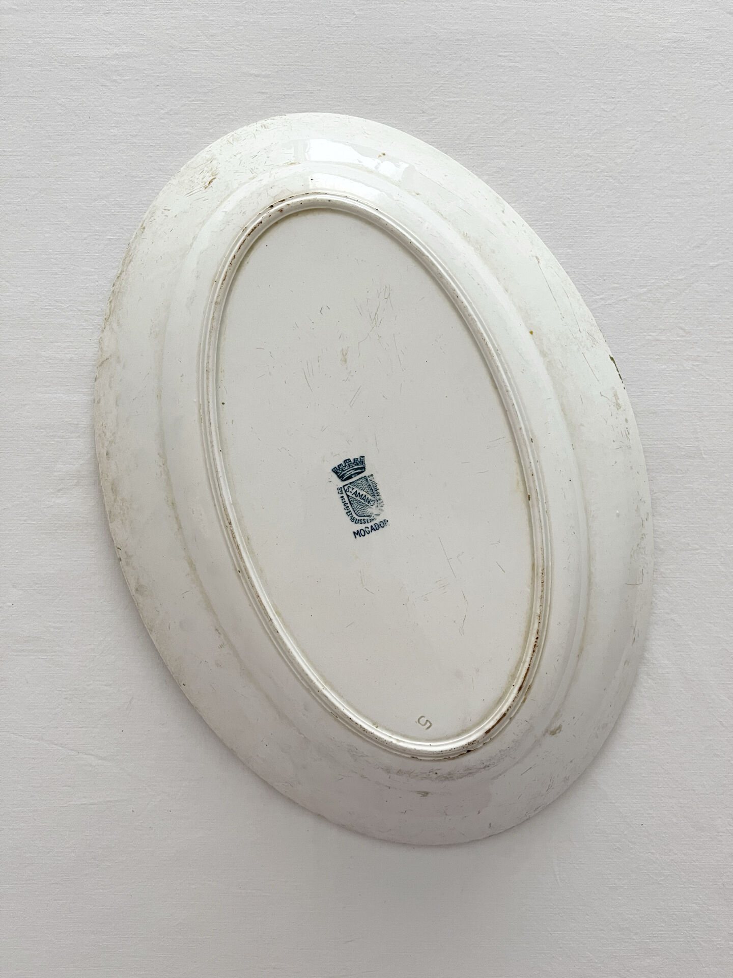 Oval iron earth plate "Mogador" Saint Amand
